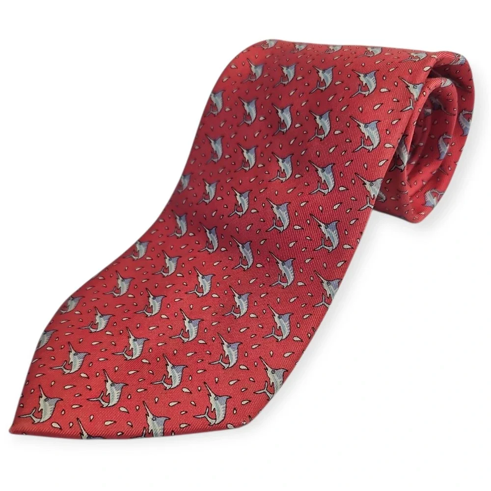 Vineyard Vines Tie Pink Swordfish Pattern Silk‎ 3.5
